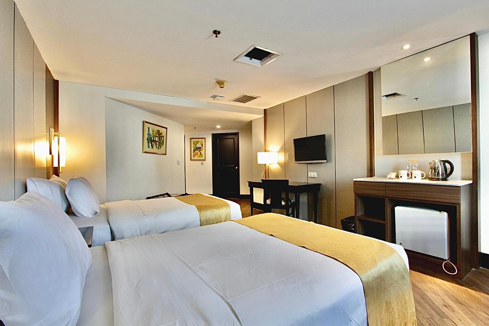 The Acacia Hotel Jakarta Exterior photo